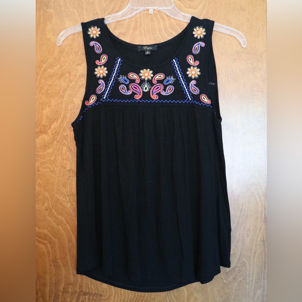 Cupio Black Sleeveless Embellished Tank Top